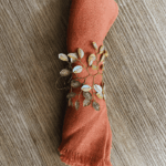 Adorno árbol /servilletero hojitas doradas - Image 2